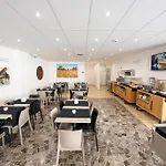 Hotel Auditorium 3*